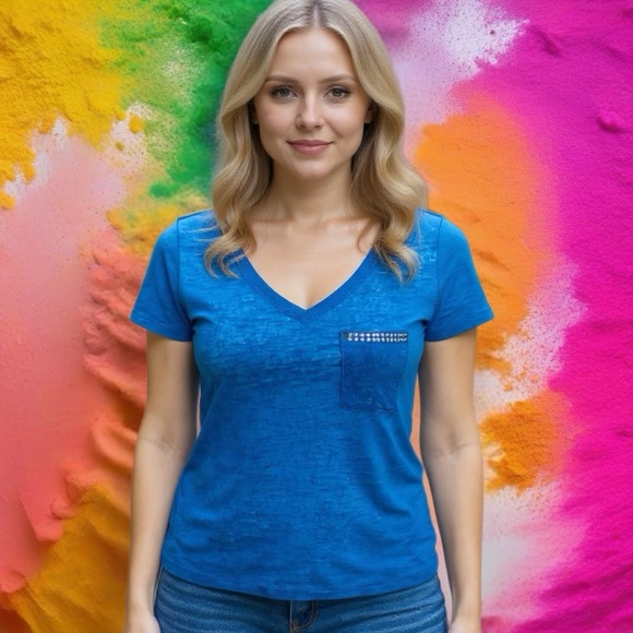 Elegant Blue V-Neck Tee with Pocket Detail - Picture 1 of 5